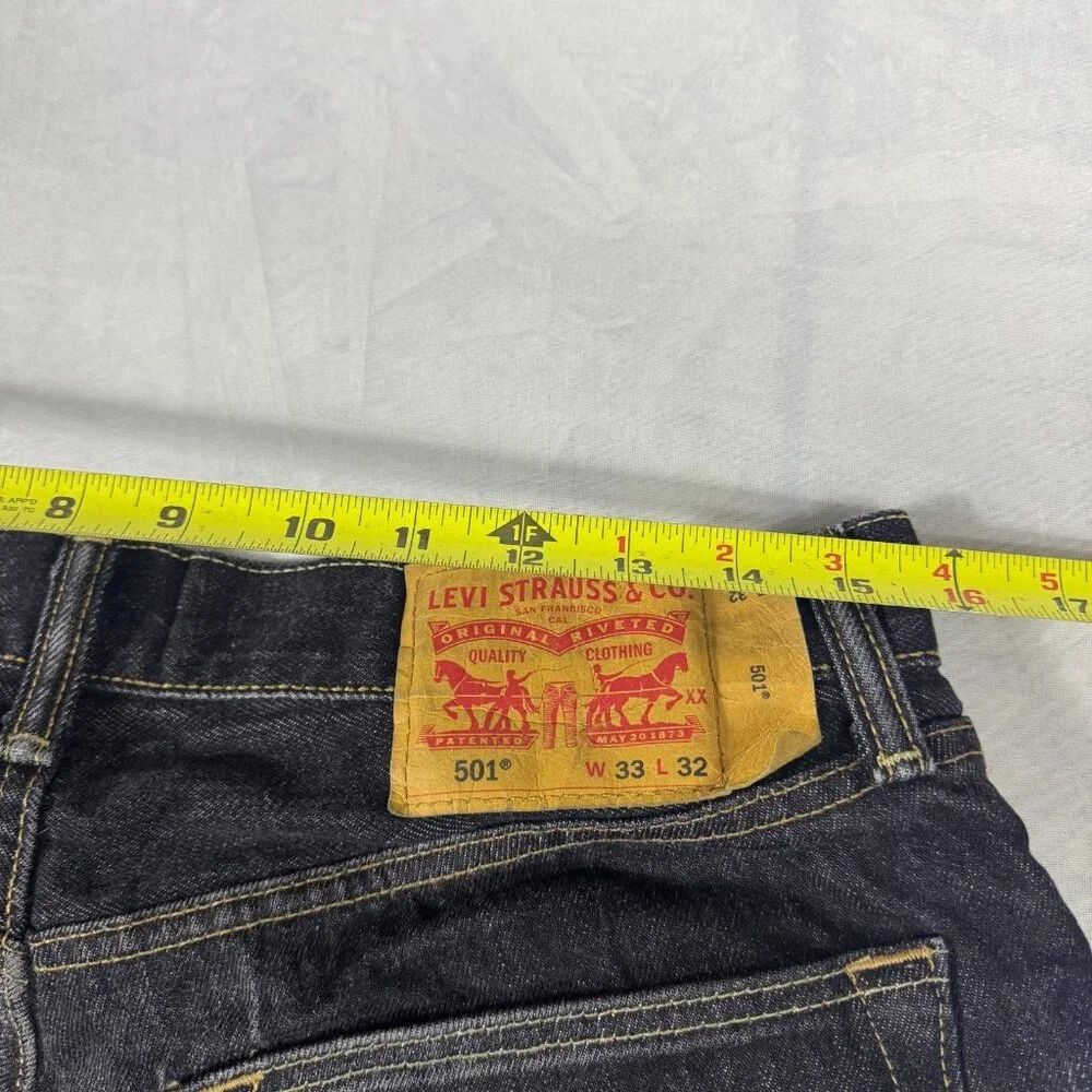 Levi's 501 Men's Straight‎ Jeans Blue Denim Washed Distressed 5-Pocket W33 L32